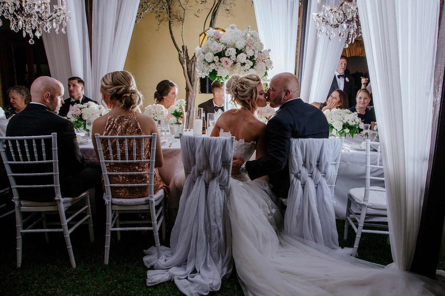 ultra-glam-blush-and-gold-wedding-in