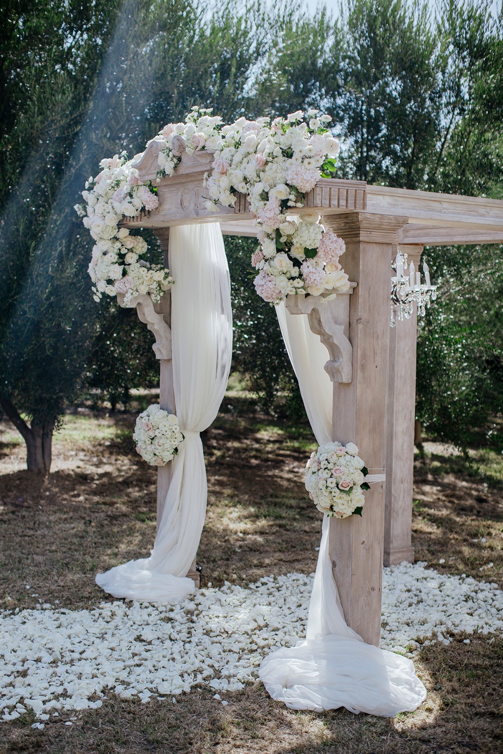 ultra-glam-blush-and-gold-wedding-in