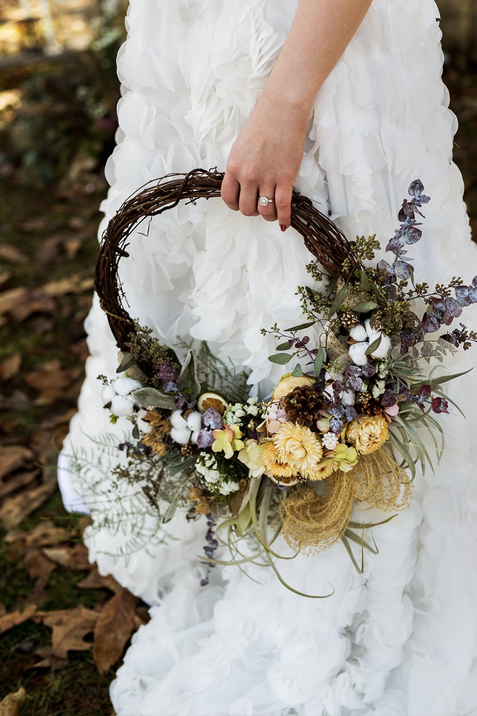 vintage wedding circle bouquet