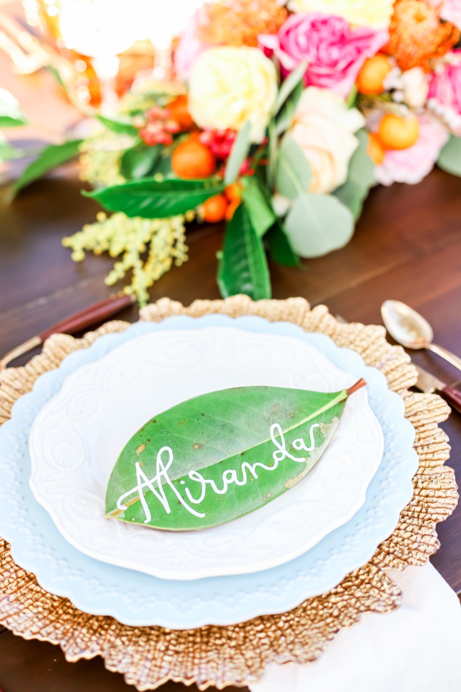 Elegant table setting with leaf Miranda place card