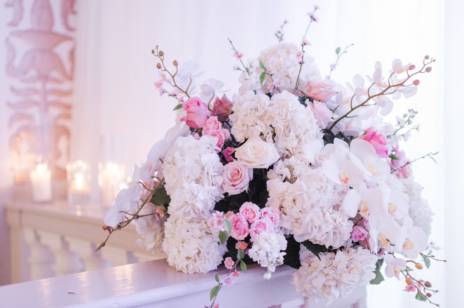 Gorgeous ceremony florals
