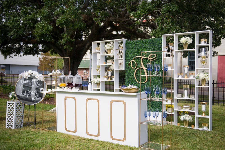 gold and white wedding bar