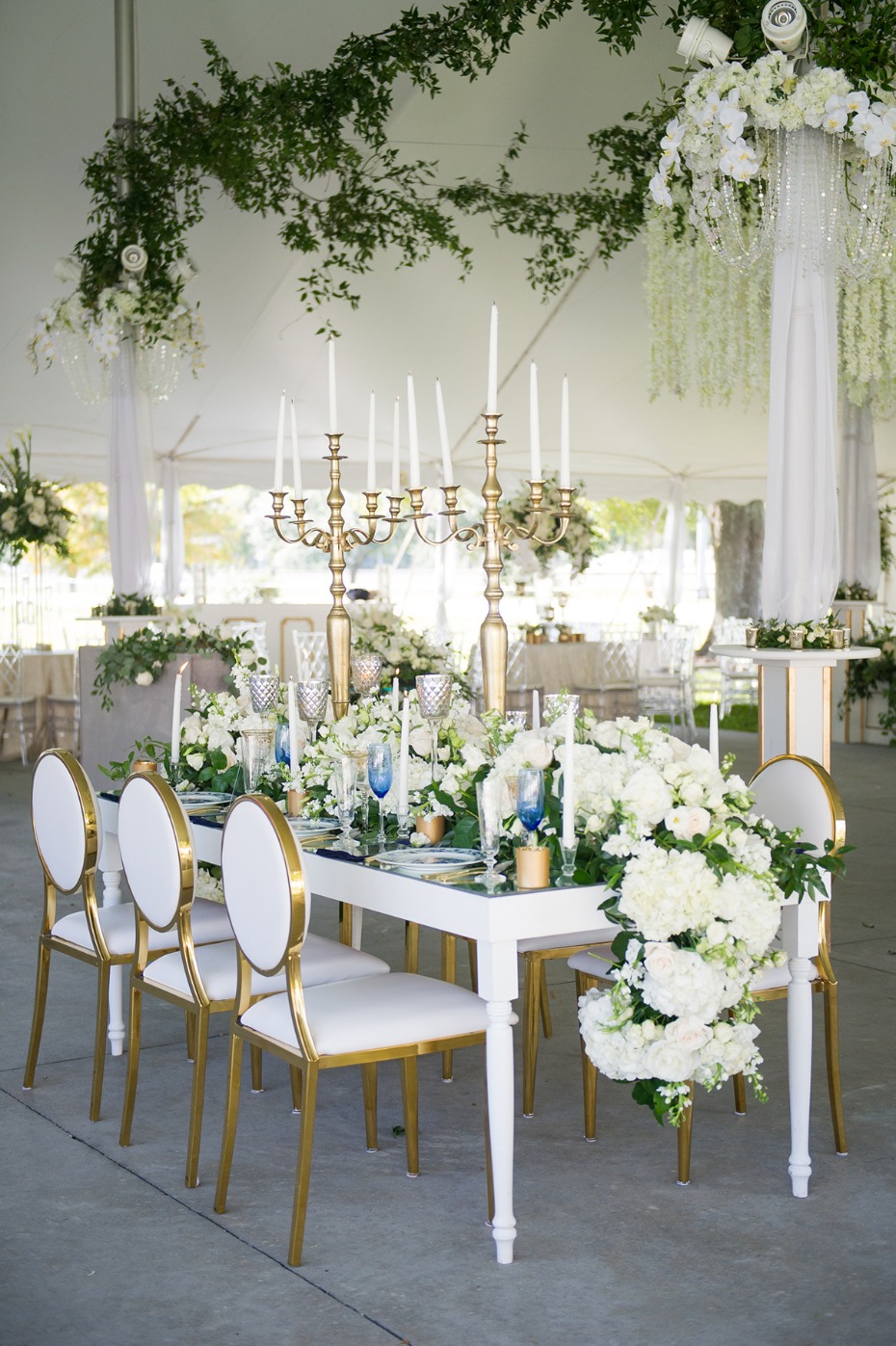 white and gold wedding reception decor
