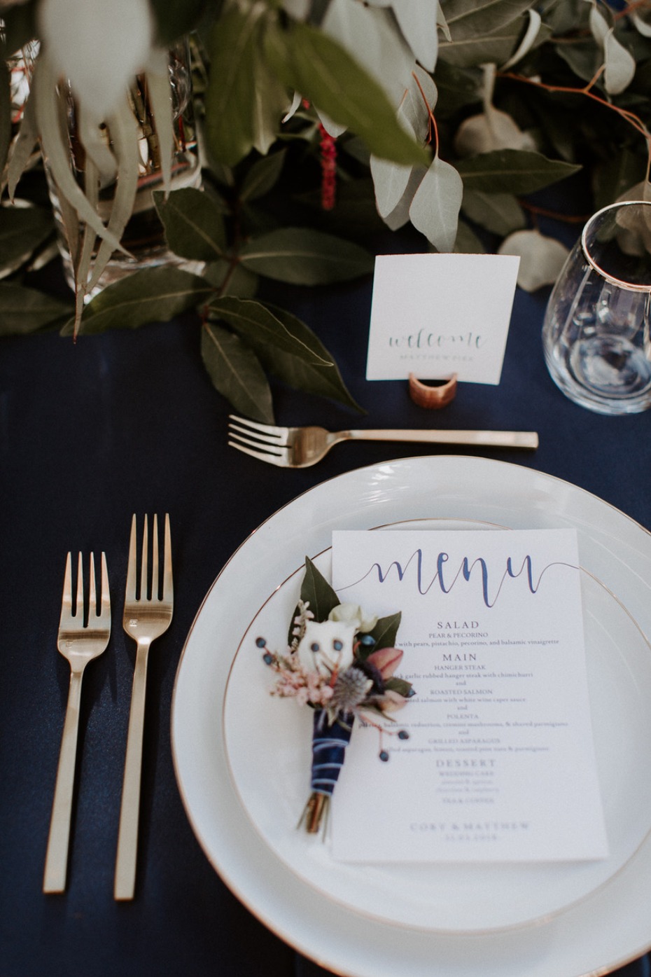 Elegant place setting at Chalet View Lodge