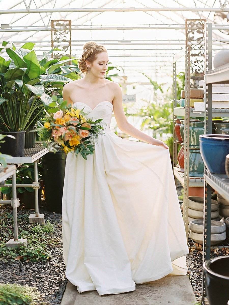 Going Green With This Greenhouse Wedding