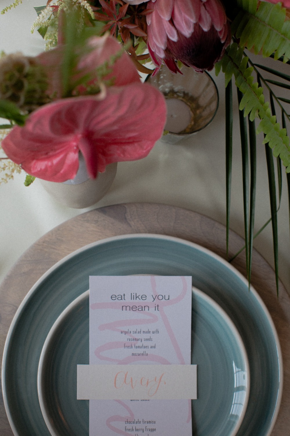 howtohaveamoderntropicalbohochicweddingday24