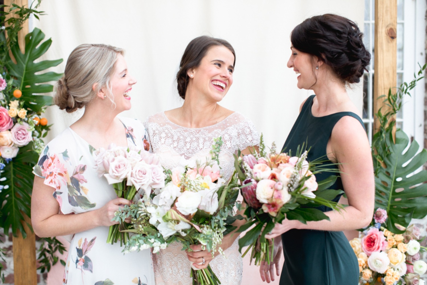 howtohaveamoderntropicalbohochicweddingday36