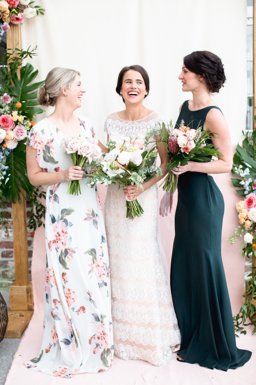 howtohaveamoderntropicalbohochicweddingday37