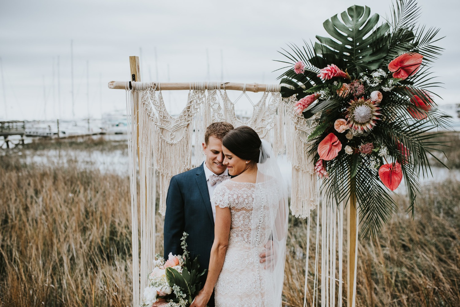 howtohaveamoderntropicalbohochicweddingday69