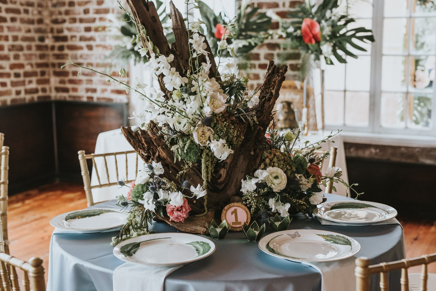 howtohaveamoderntropicalbohochicweddingday89