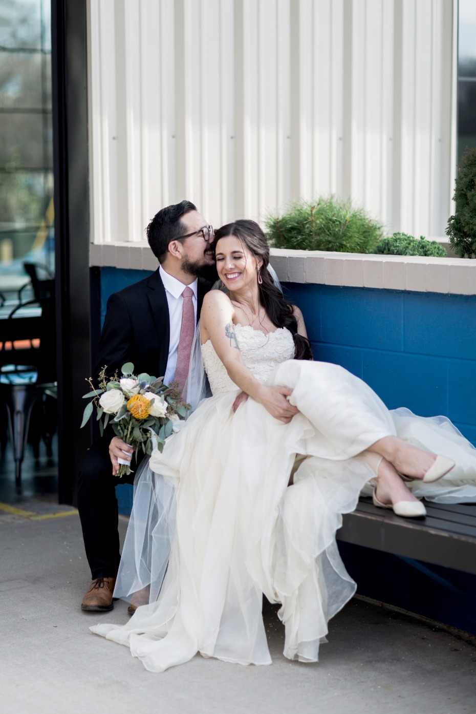wedding photo idea for the bride and groom