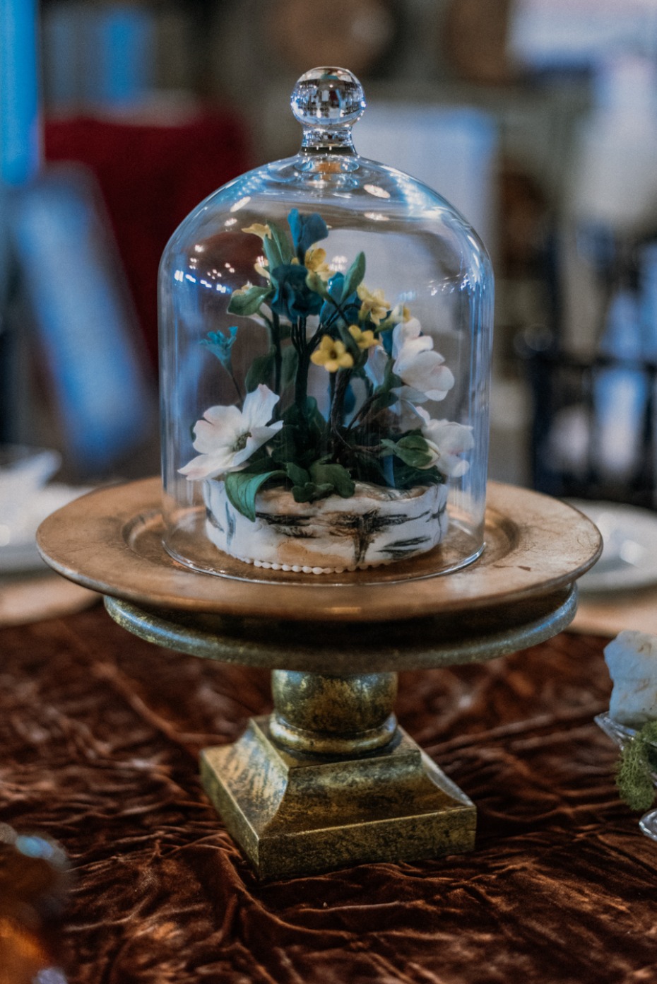 flower terrarium wedding centerpiece