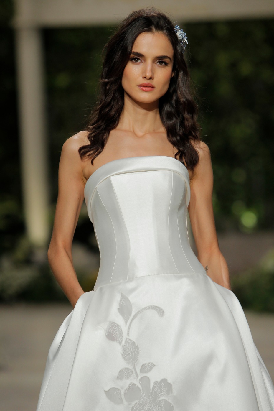 2019 Atelier Pronovias Collection Fashion Show