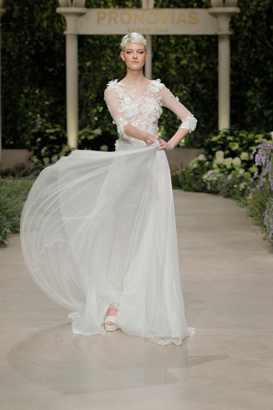 2019 Atelier Pronovias Collection Fashion Show
