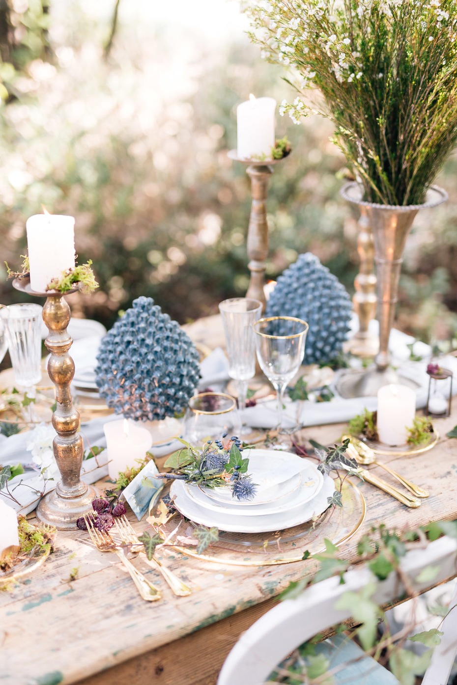 blue and gold wedding table