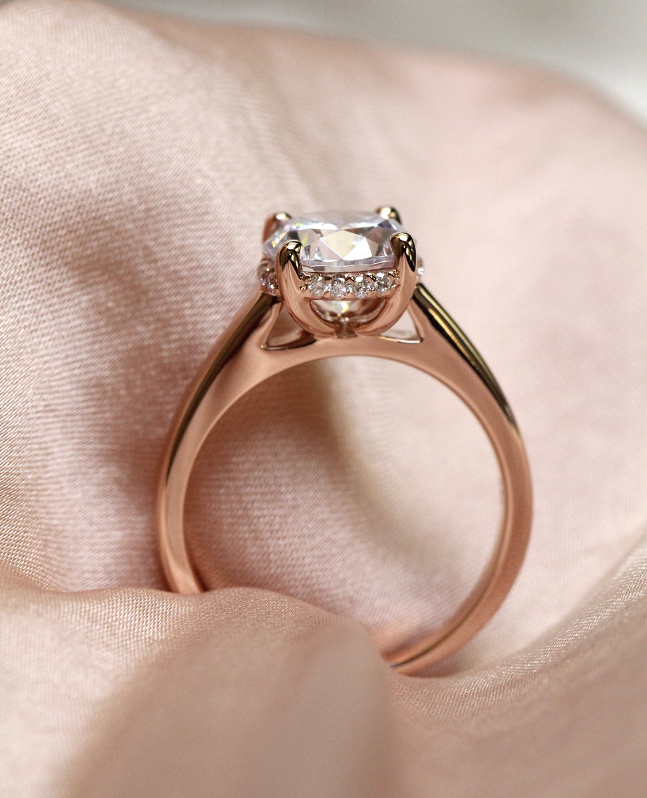 Elegant rose gold engagement ring with sparkling diamonds