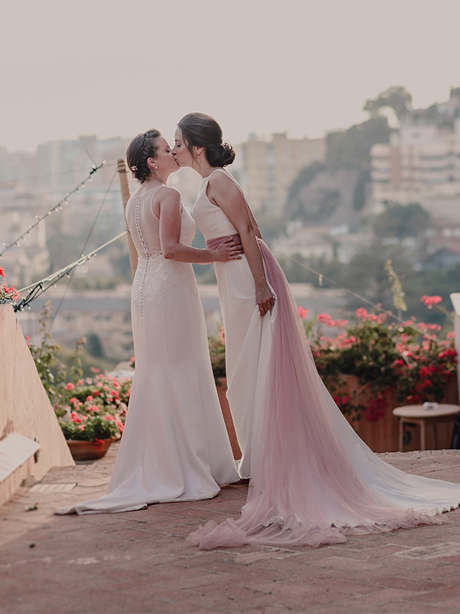 The Romance Is Undeniable at This Rose Gold Wedding In Spain