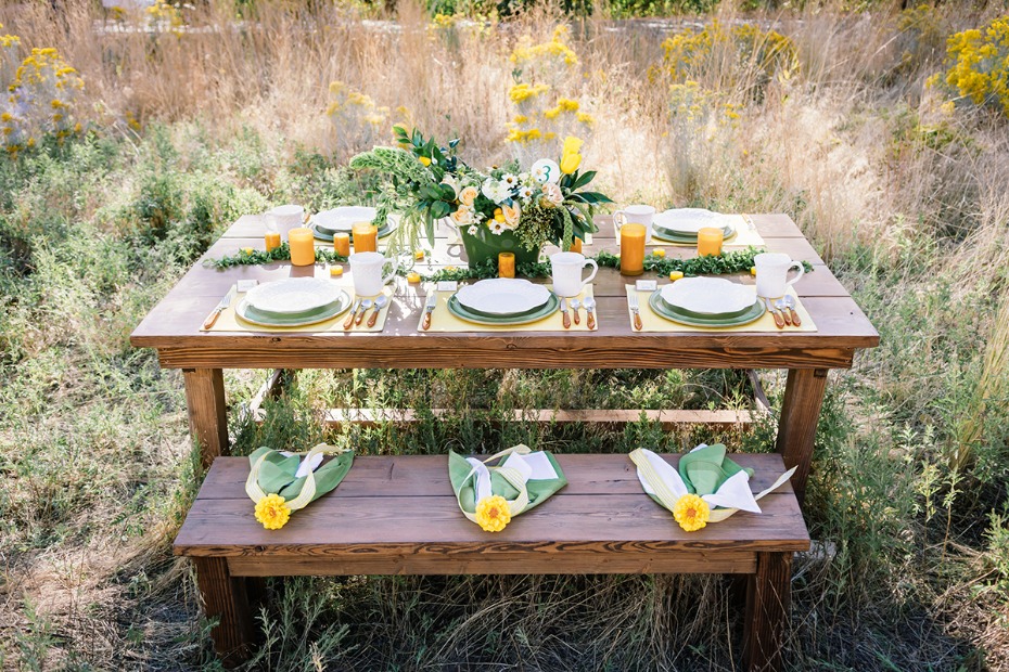 green and yellow wedding table