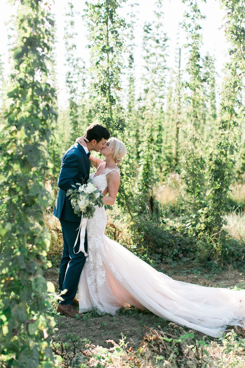 Hops farm wedding in Oregon