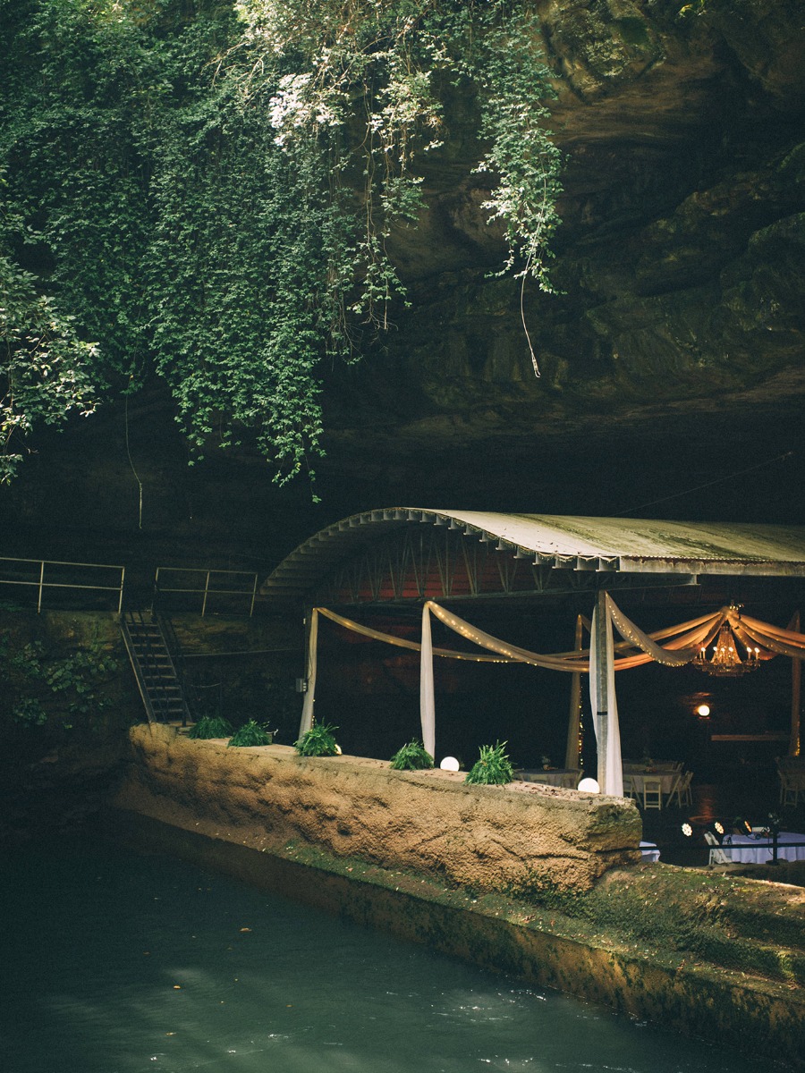 An Adventurous Woodsy Wedding at Lost River Cave