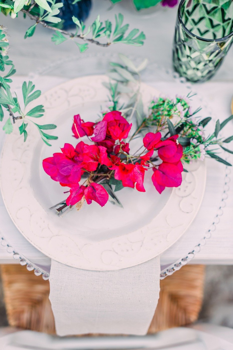 Floral and greenery placesetting
