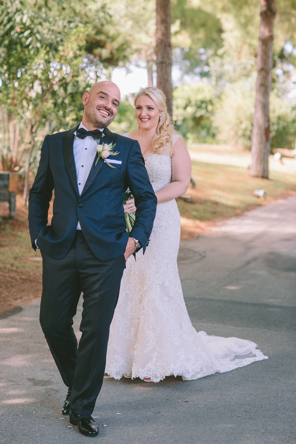 glam-garden-wedding-with-a-white-and