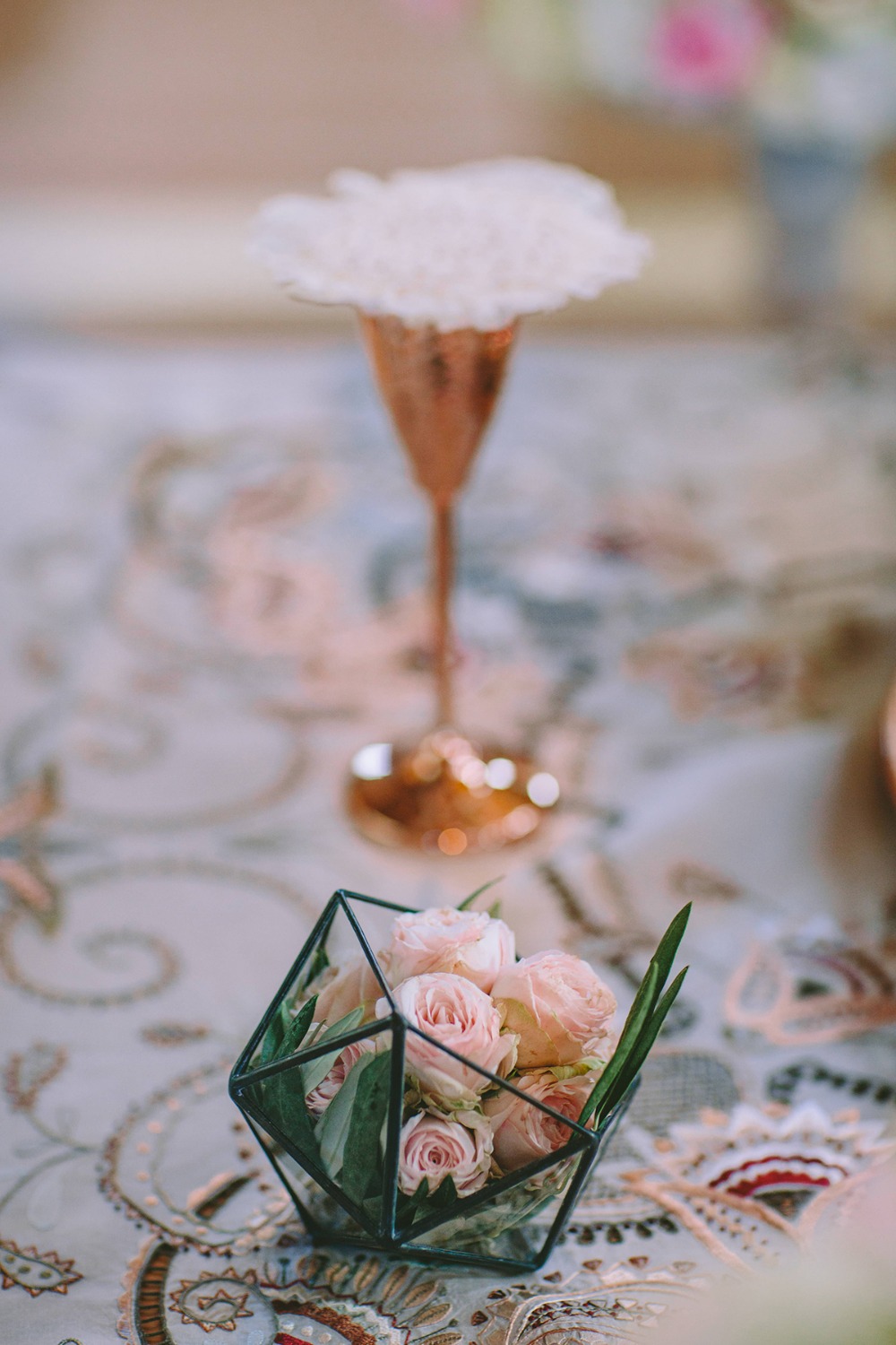 glam-garden-wedding-with-a-white-and