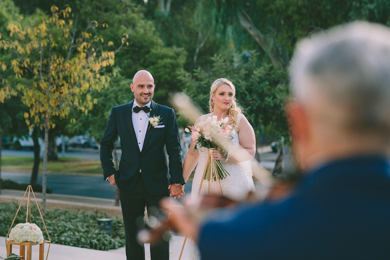 glam-garden-wedding-with-a-white-and