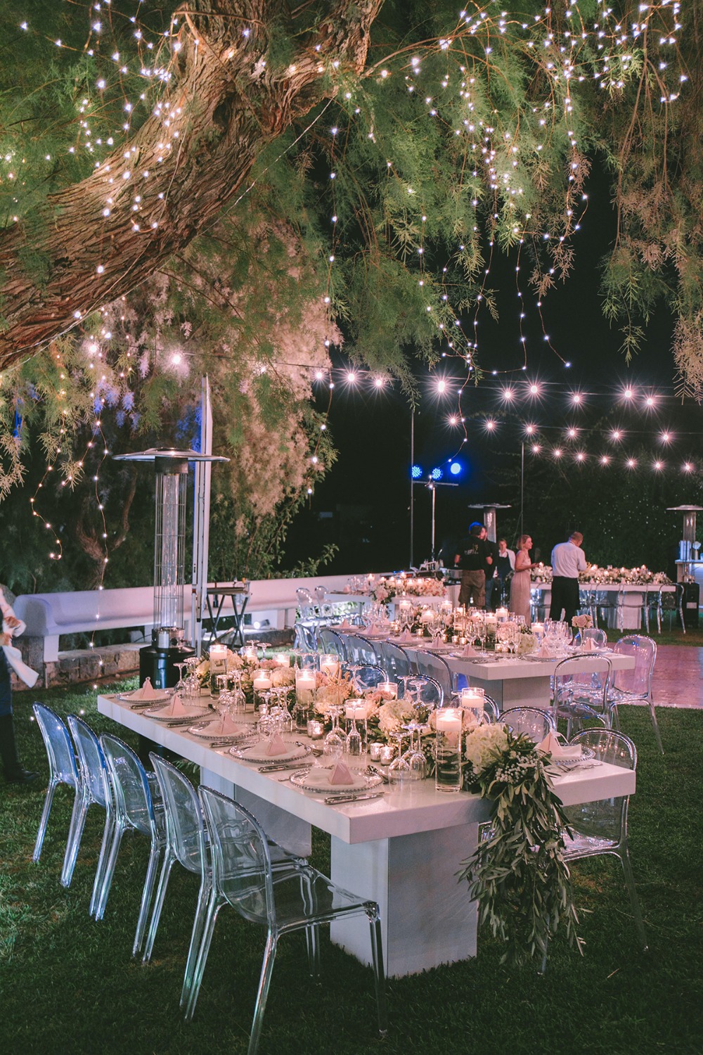 glam-garden-wedding-with-a-white-and