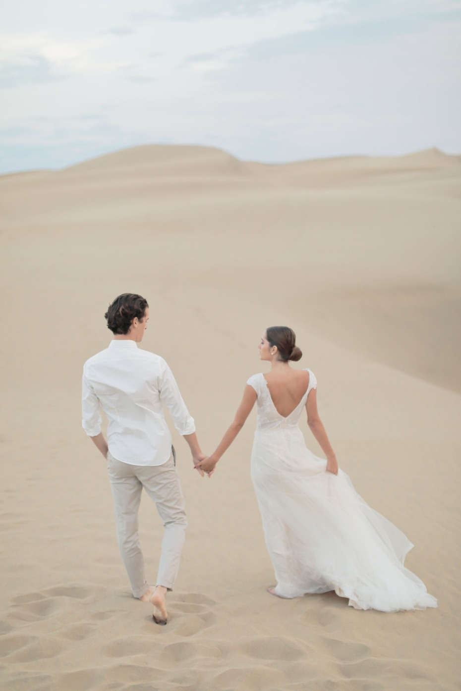 Desert wedding and honeymoon in Spain