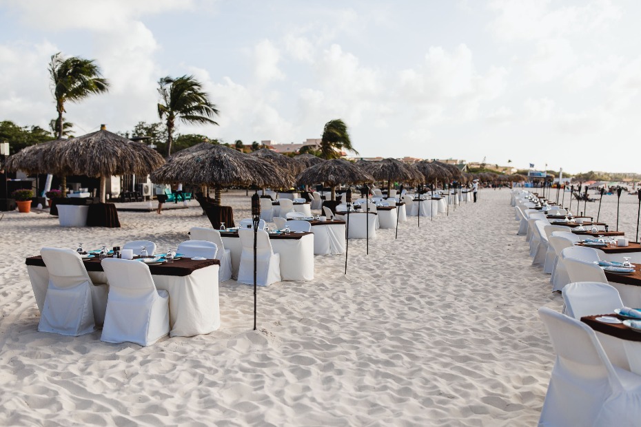 how to honeymoon in Aruba