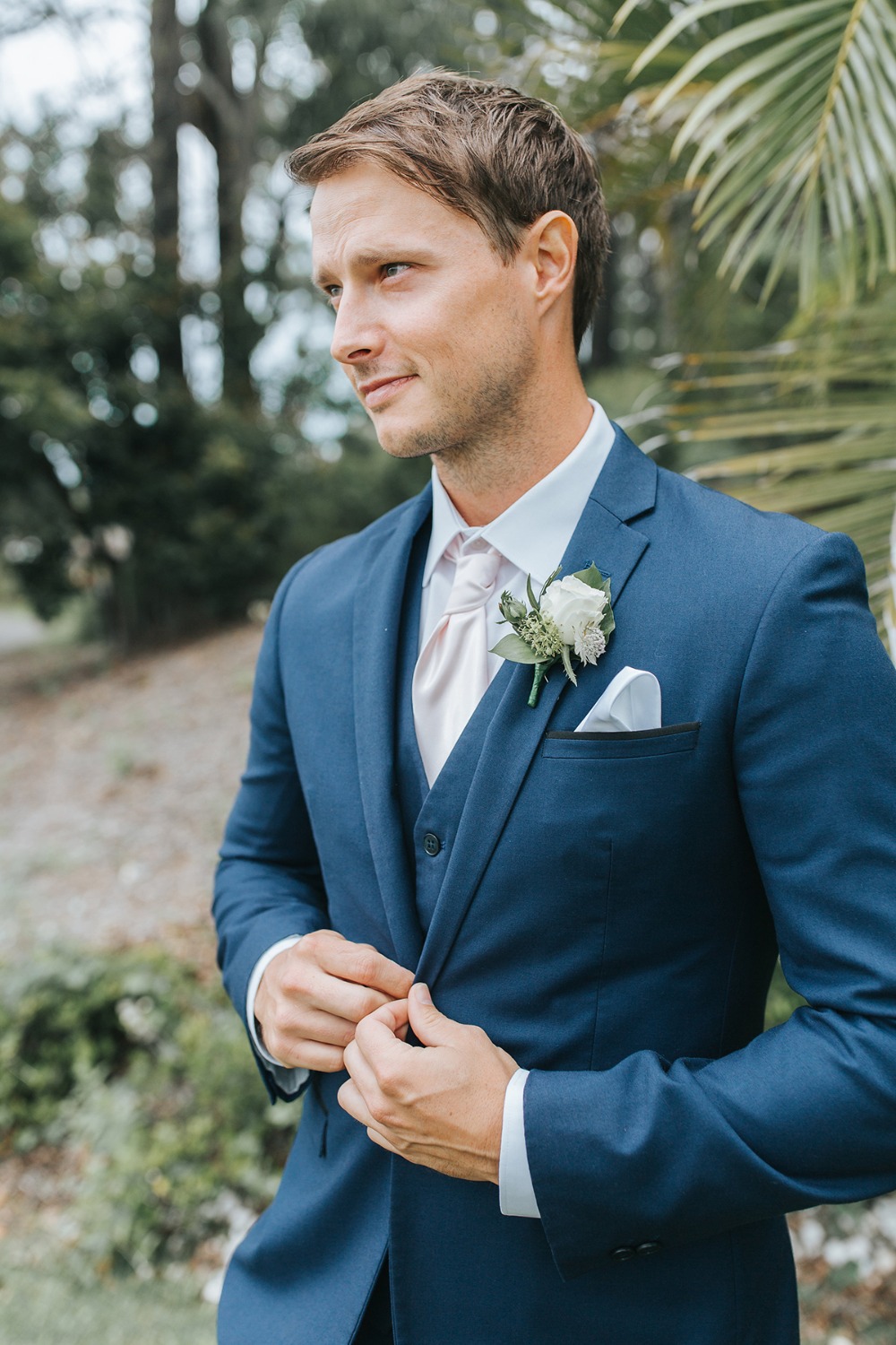 how-to-have-an-all-white-wedding-on