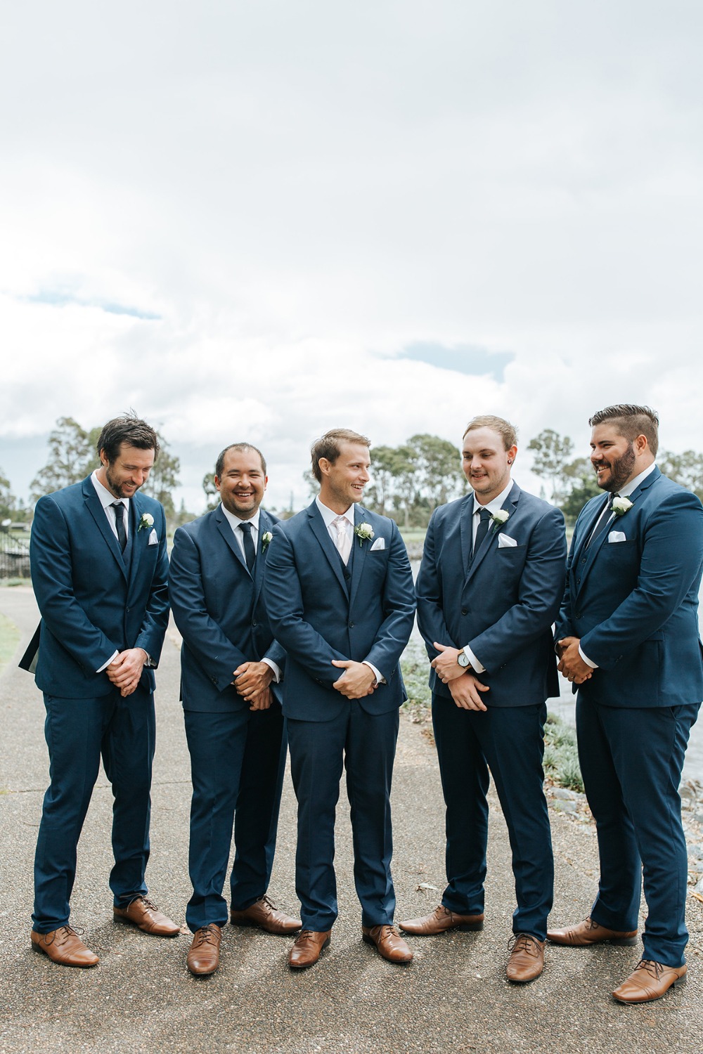 how-to-have-an-all-white-wedding-on