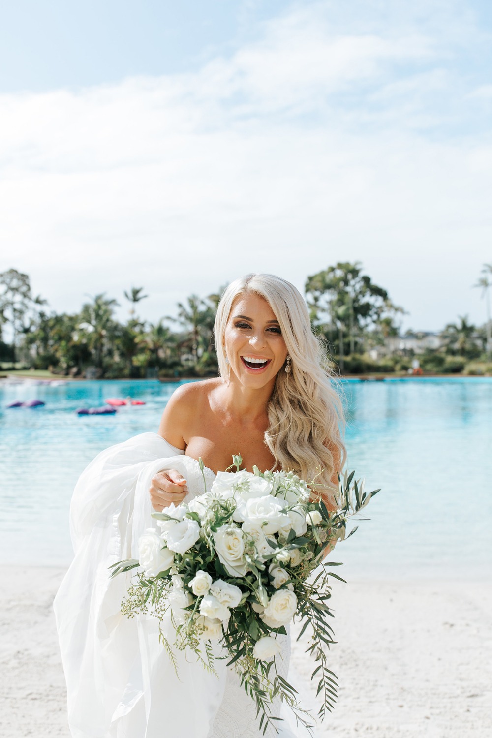 how-to-have-an-all-white-wedding-on