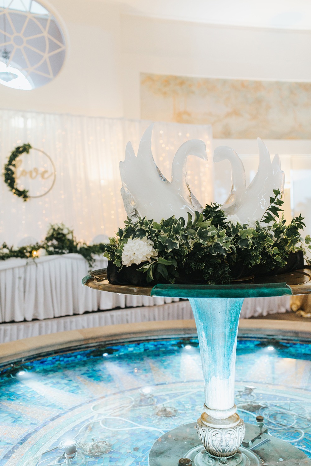 how-to-have-an-all-white-wedding-on