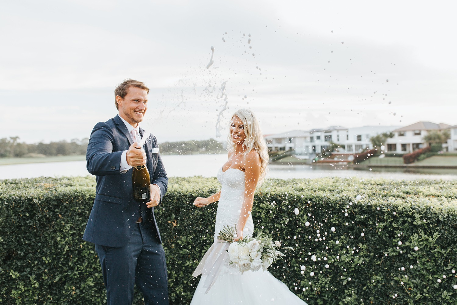 how-to-have-an-all-white-wedding-on