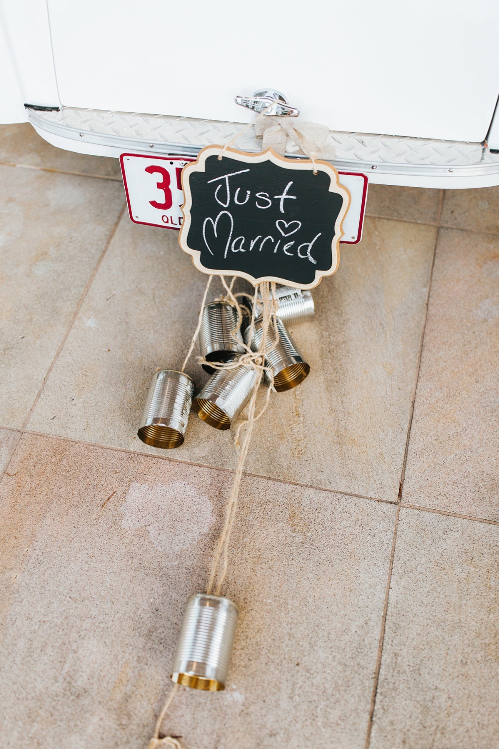 how-to-have-an-all-white-wedding-on