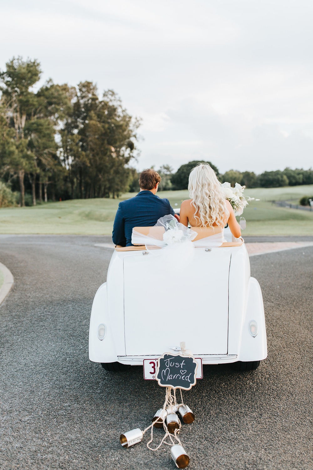 how-to-have-an-all-white-wedding-on