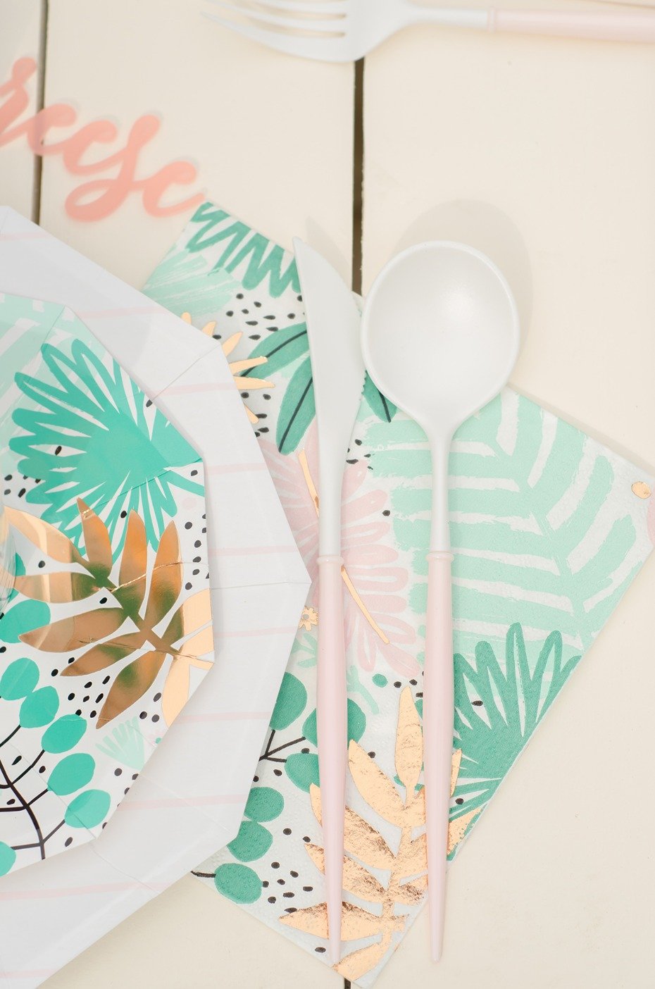 tropical themed place setting