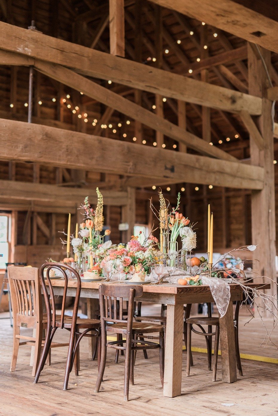barn chic wedding table