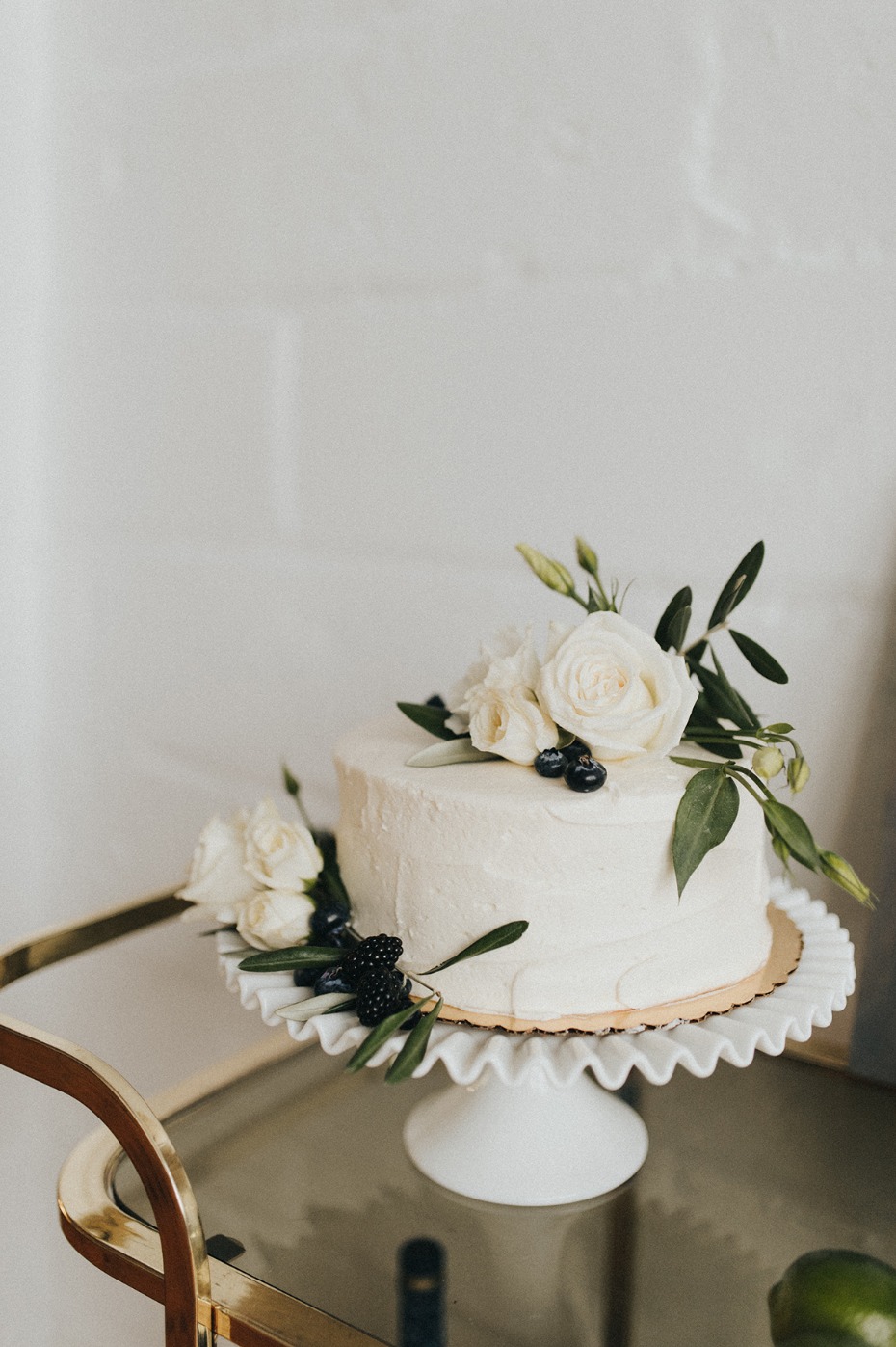 simple and sweet wedding cake idea