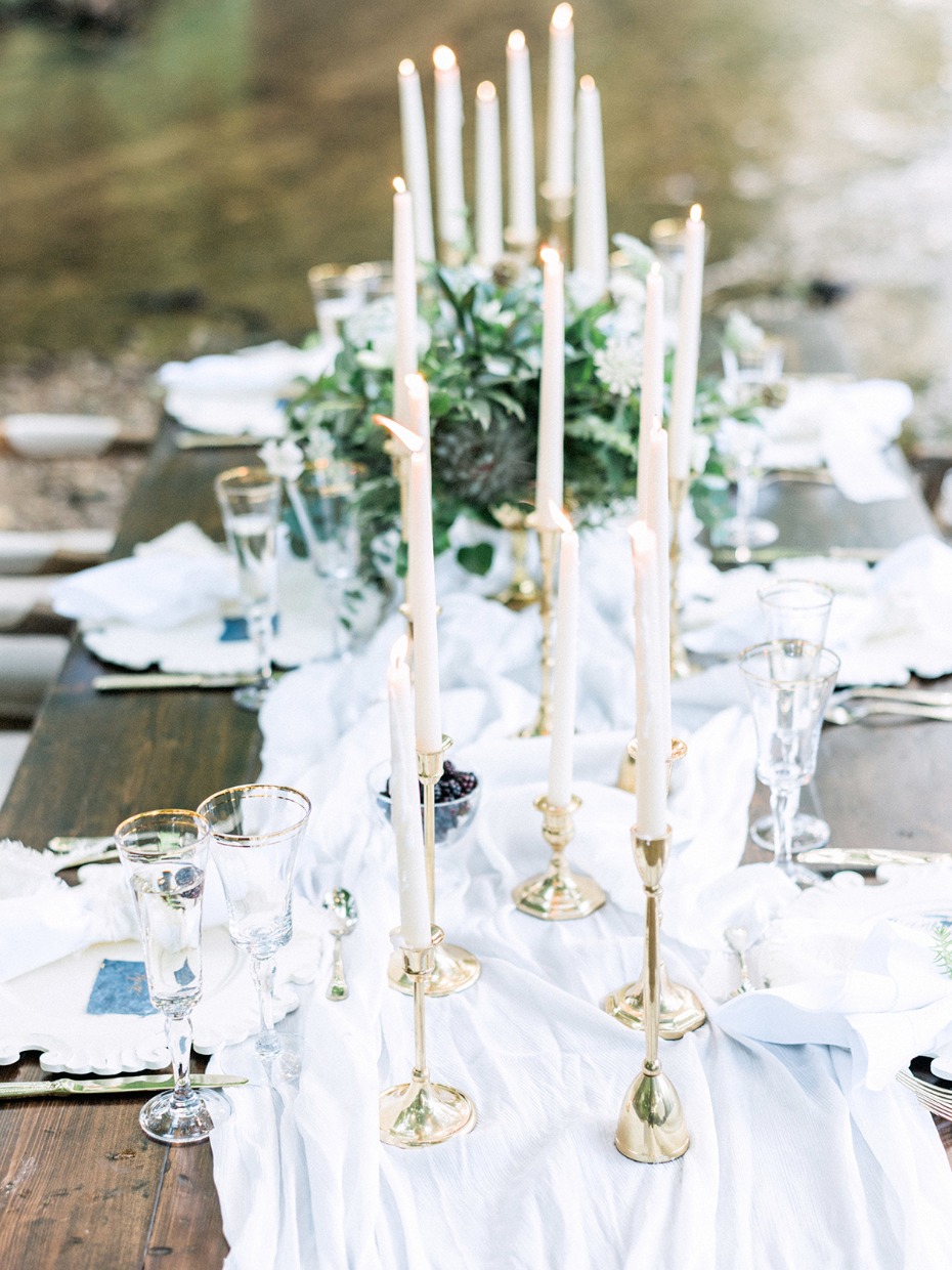 romantic candlestick wedding table centerpiece idea