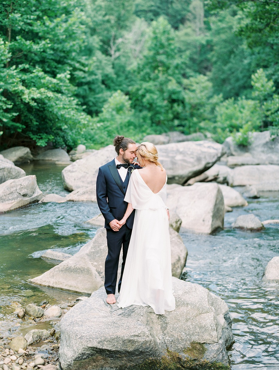river wedding photo idea