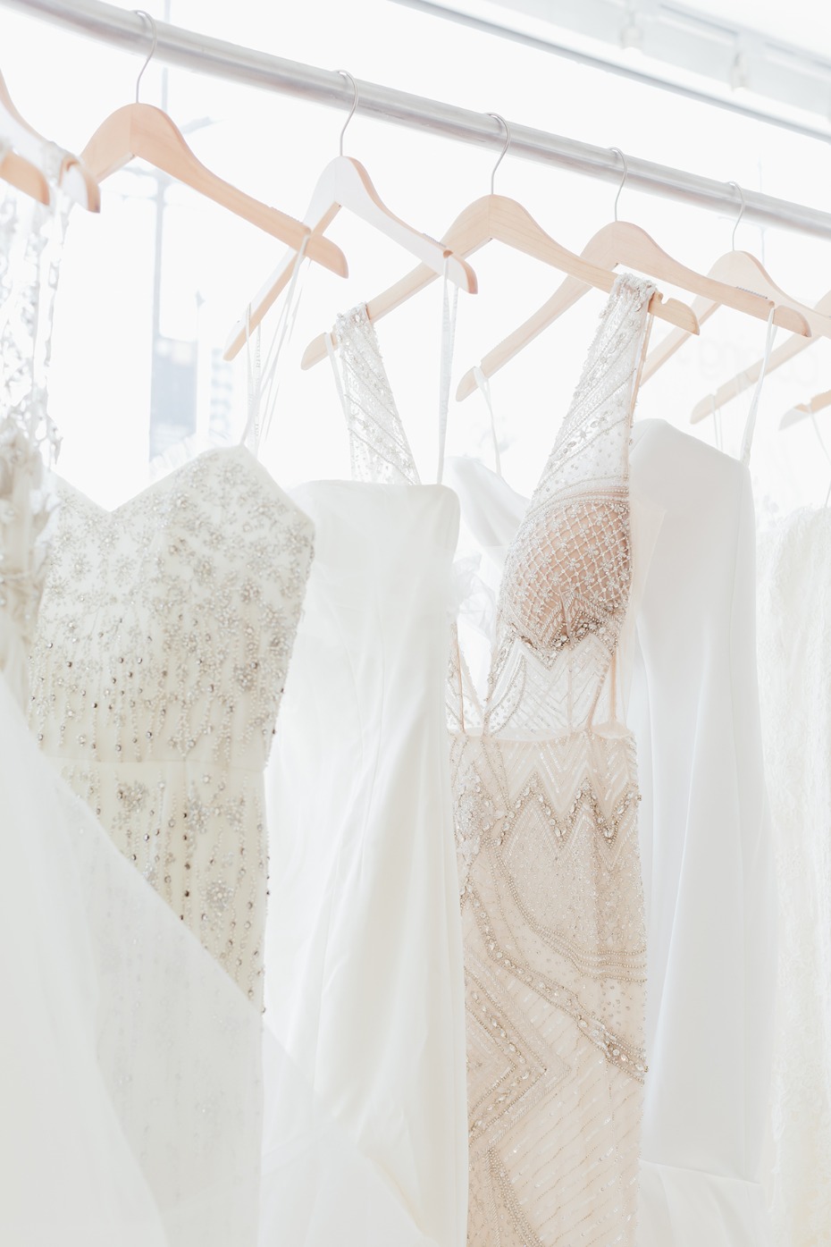 8 Tips on How to Survive a Bridal Salon Appointment