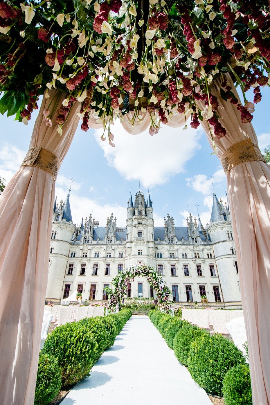 French chateau wedding at Chateau Challain