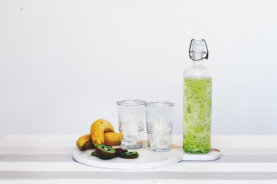 Kiwi Water Photo by Toa Heftiba