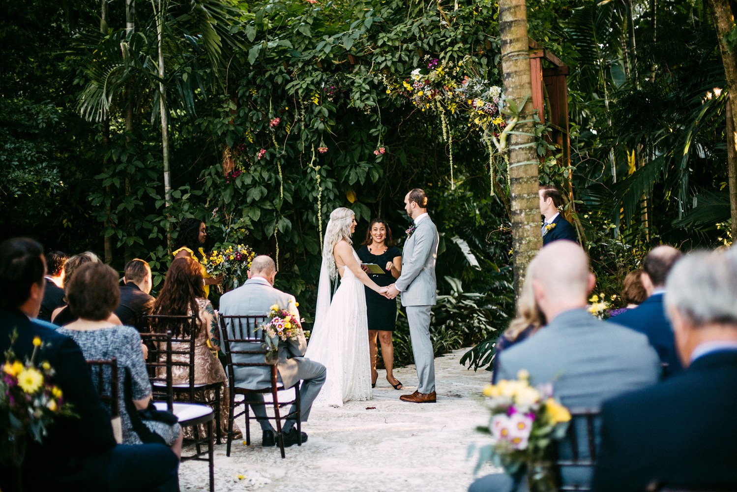 we-seriously-want-to-steal-this-brides