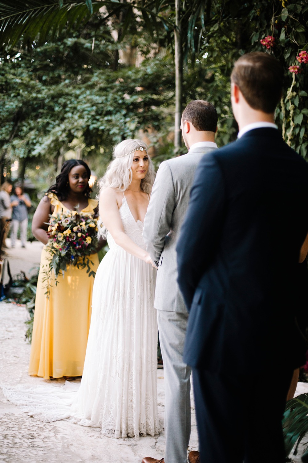 we-seriously-want-to-steal-this-brides