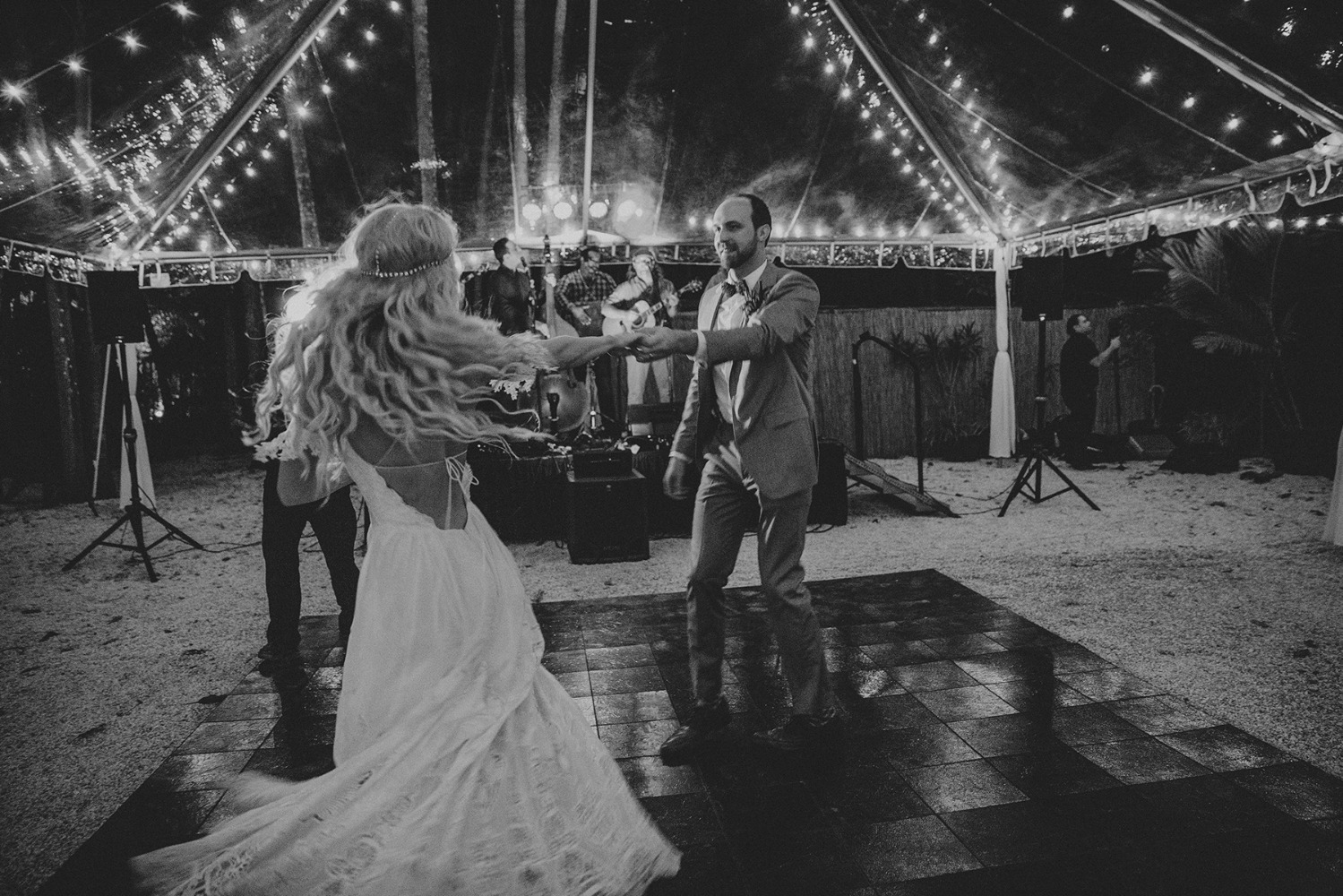 we-seriously-want-to-steal-this-brides