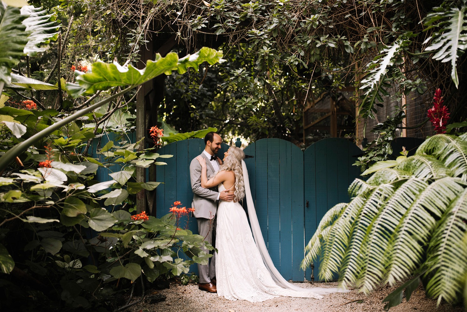 we-seriously-want-to-steal-this-brides